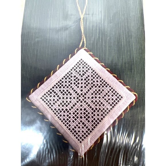 Star Of Bethlehem Lace Ornament Pattern Only By The Sampler Works - Picture 1 of 2